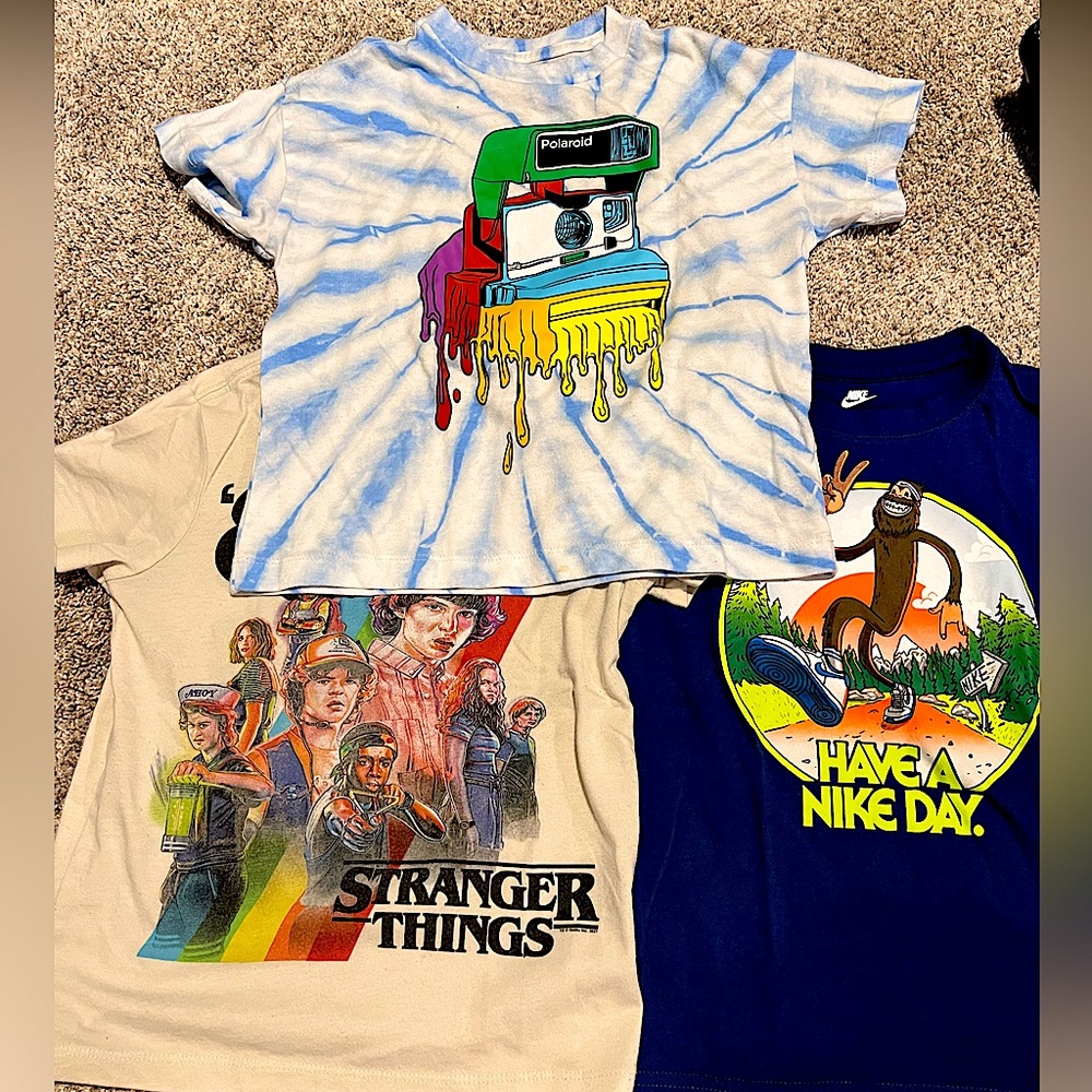 Set of 3, various designs. Size XS and Small. Nike, Old Navy and Polaroid shirts